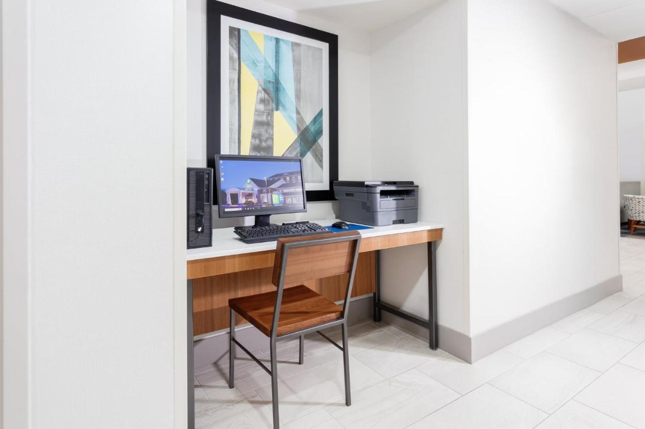 Holiday Inn Express & Suites Williamsburg By Ihg Buitenkant foto