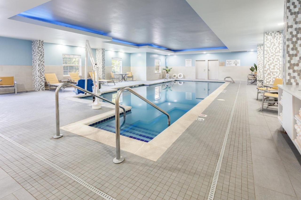 Holiday Inn Express & Suites Williamsburg By Ihg Buitenkant foto