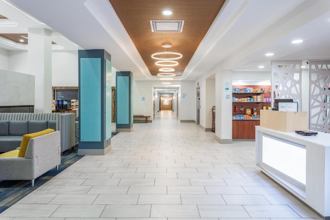 Holiday Inn Express & Suites Williamsburg By Ihg Buitenkant foto