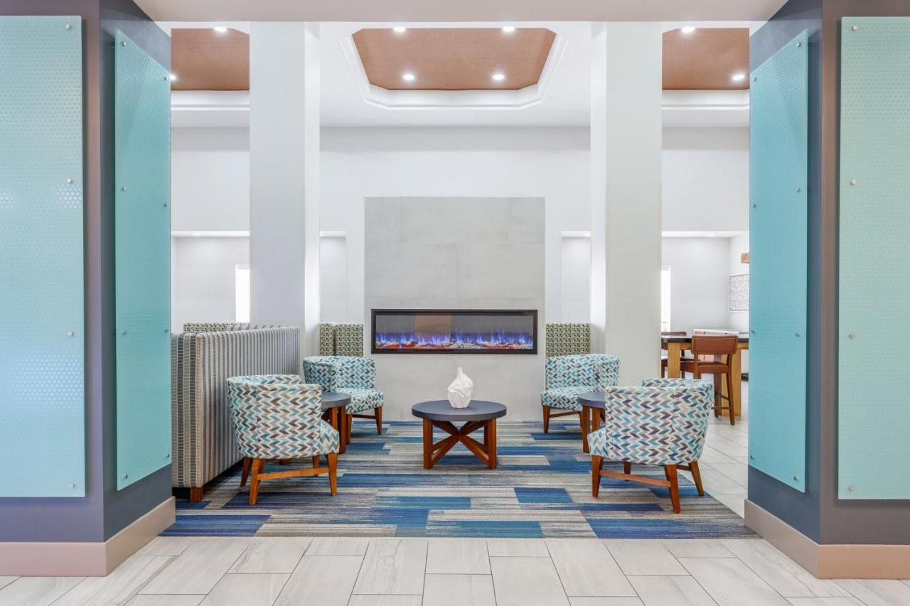 Holiday Inn Express & Suites Williamsburg By Ihg Buitenkant foto