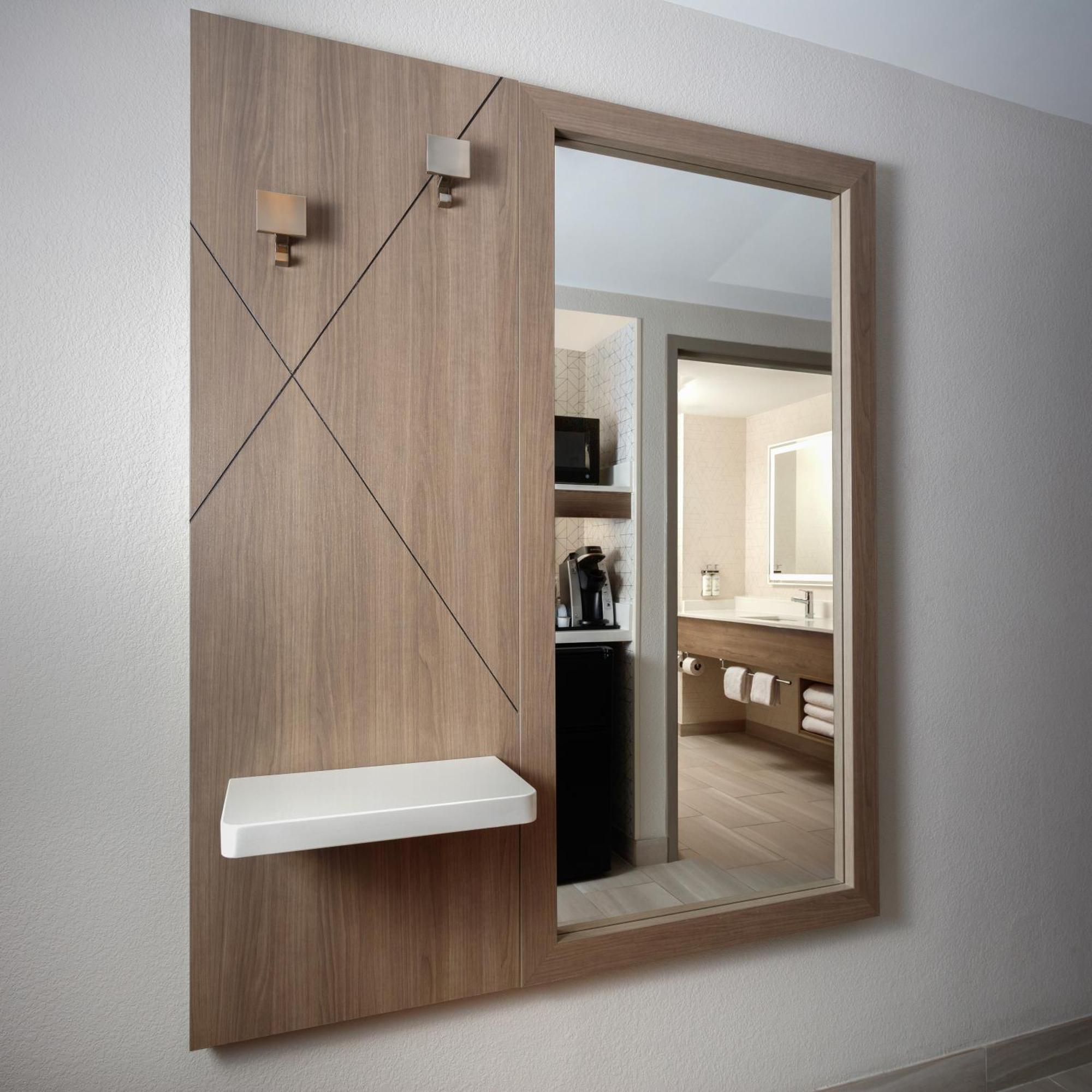 Holiday Inn Express & Suites Williamsburg By Ihg Buitenkant foto