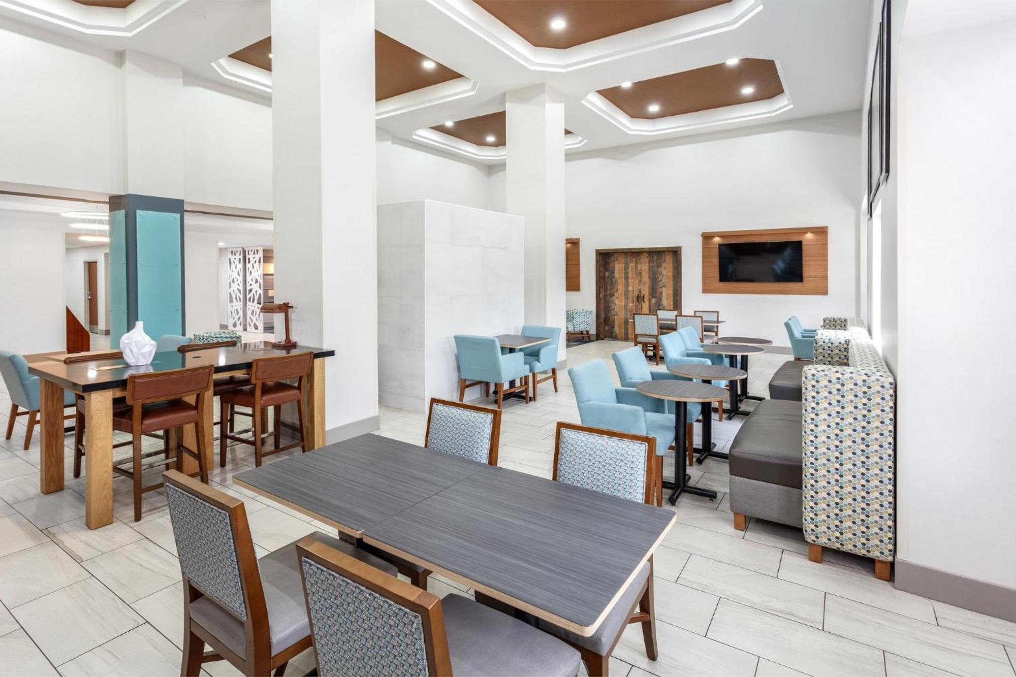 Holiday Inn Express & Suites Williamsburg By Ihg Buitenkant foto