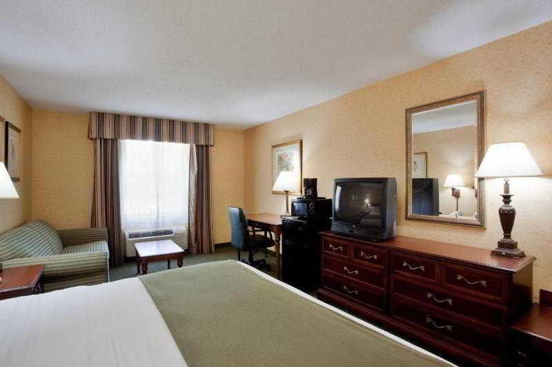 Holiday Inn Express & Suites Williamsburg By Ihg Buitenkant foto